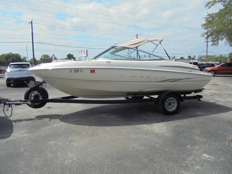 2001 Maxum 1900