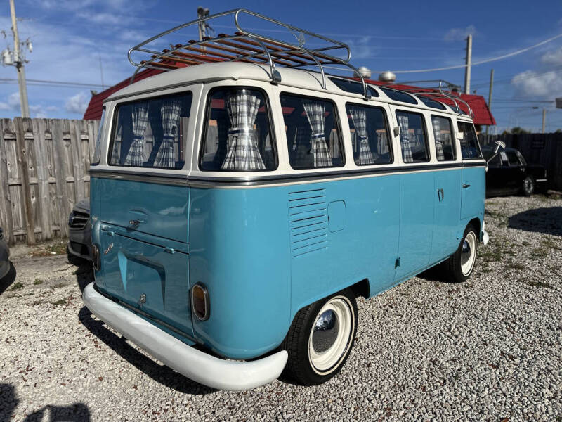 1972 Volkswagen Bus