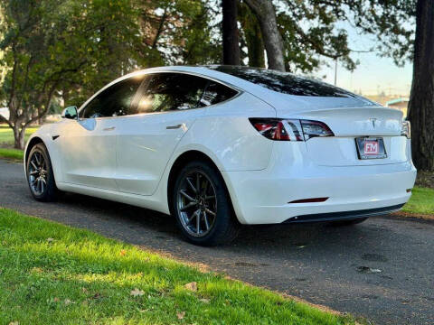 2019 Tesla Model 3 Standard Range Plus