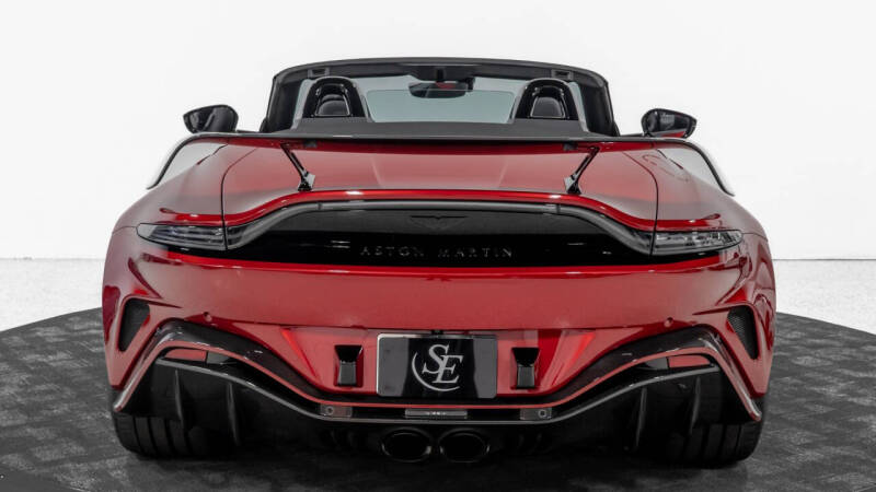 2023 Aston Martin Vantage V12