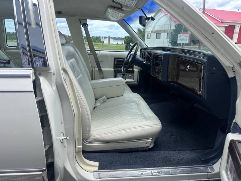 1992 Cadillac Brougham