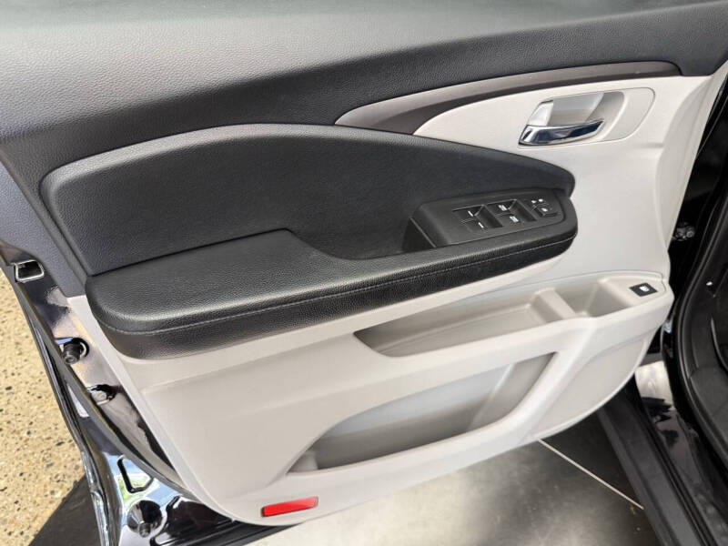 2017 Honda Pilot LX