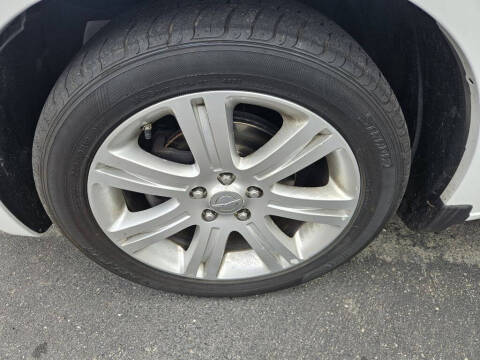 2012 Chrysler 200 LX