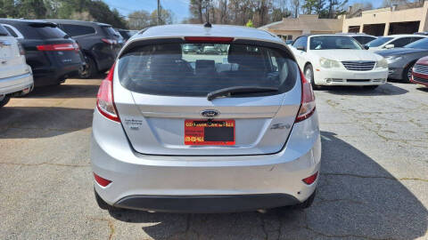 2016 Ford Fiesta SE