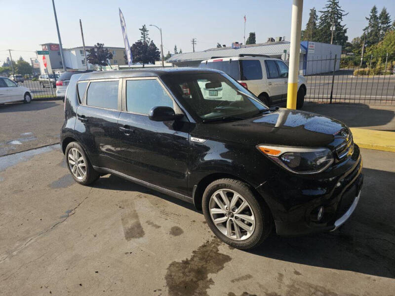2018 Kia Soul +