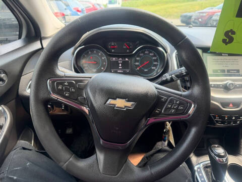 2017 Chevrolet Cruze LT Auto