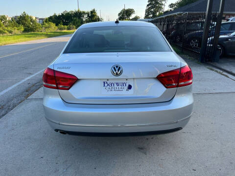 2013 Volkswagen Passat TDI SE