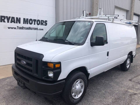 2013 Ford E-Series for sale at Ryan Motors in Frankfort IL