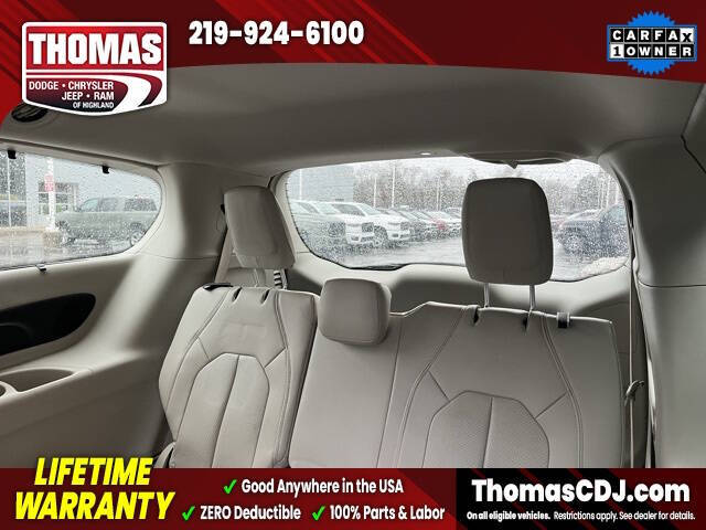 2017 Chrysler Pacifica Touring-L Plus