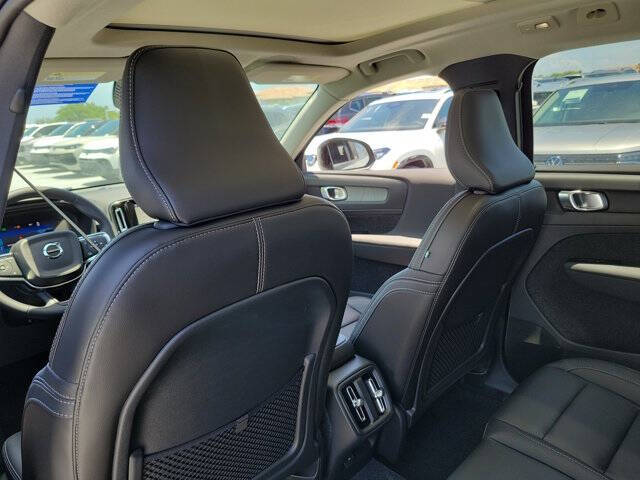 2026 Volvo XC40 B5 Core
