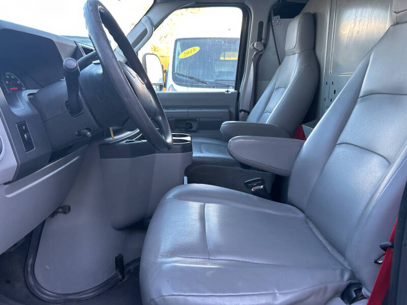 2014 Ford E-Series E-150