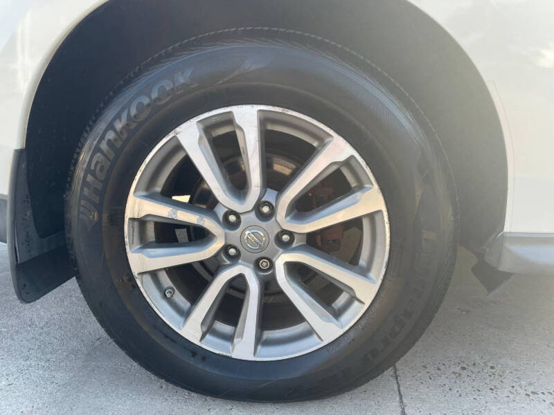 2013 Nissan Pathfinder SV