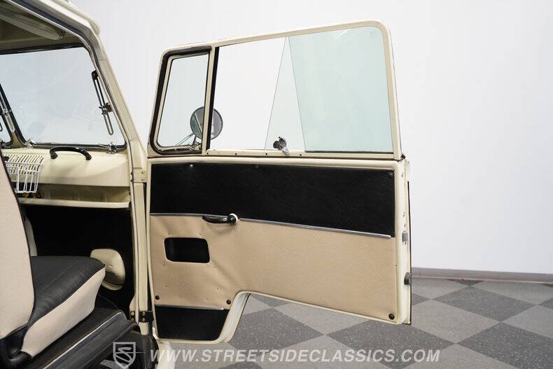 1975 Volkswagen Type 2