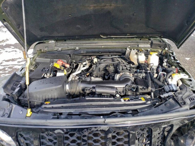 2022 Jeep Gladiator Sport