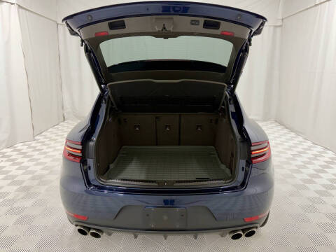 2016 Porsche Macan S