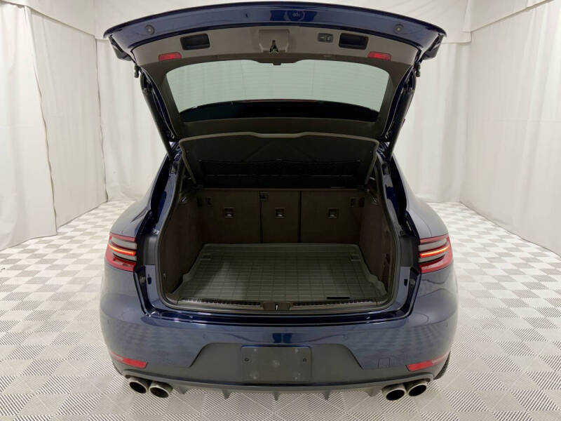 2016 Porsche Macan S