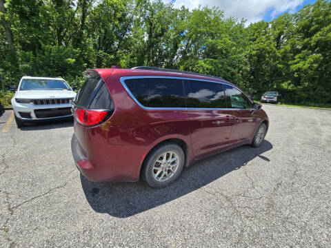 2020 Chrysler Voyager LXi