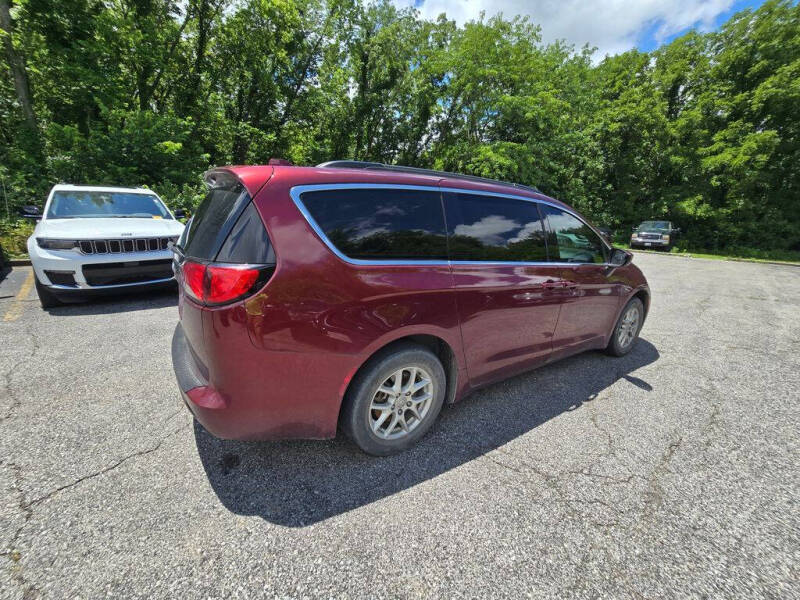 2020 Chrysler Voyager LXi