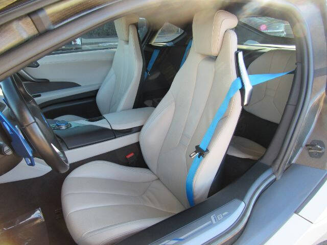 2014 BMW i8