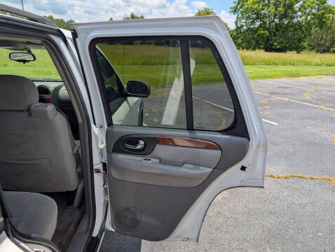2005 Isuzu Ascender S 5 Passenger