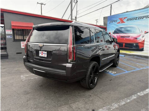 2017 Cadillac Escalade Standard