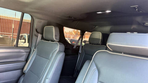 2022 GMC Yukon XL SLT