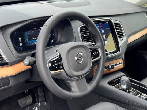 2024 Volvo XC90 B6 Plus Bright Theme 7P