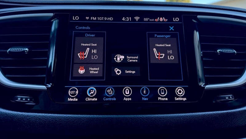 2020 Chrysler Pacifica Touring L Plus 35th Anniversary