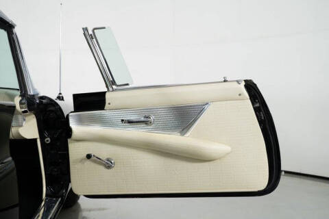 1957 Ford Thunderbird