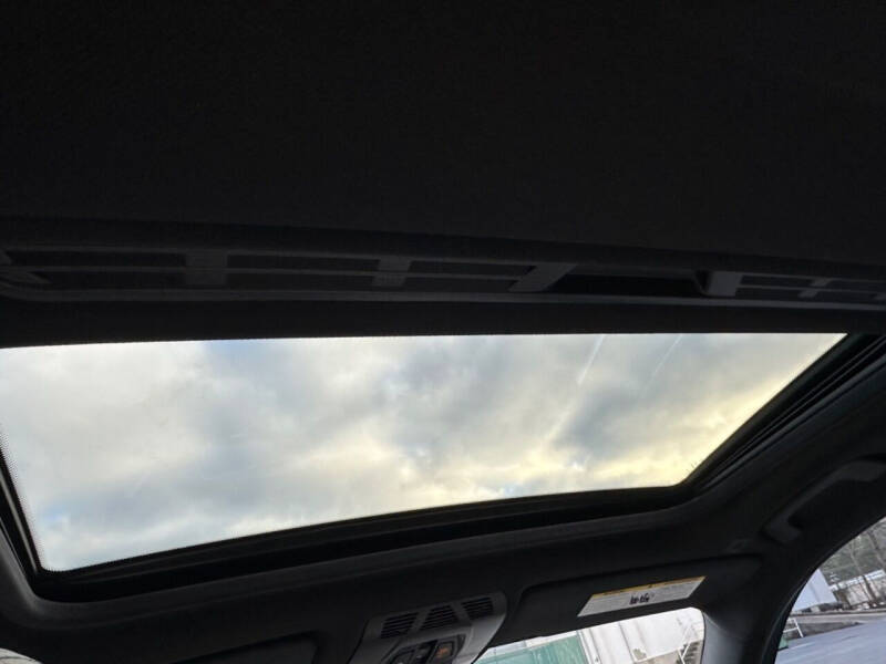 2017 BMW 3 Series 330e iPerformance