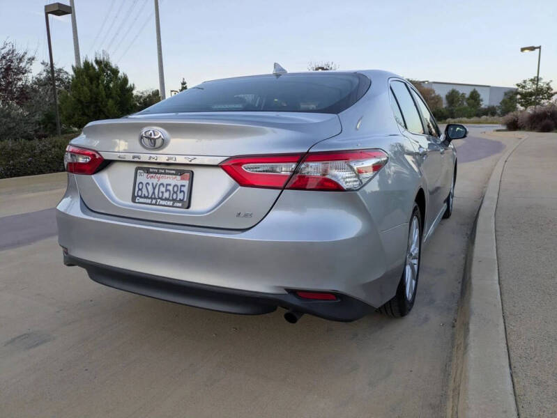 2020 Toyota Camry LE