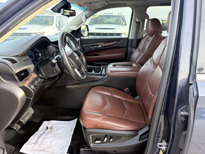 2017 Cadillac Escalade ESV Luxury