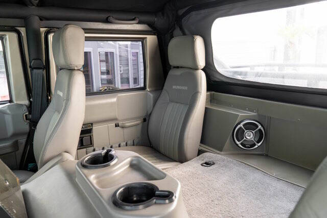 2000 AM General Hummer 35