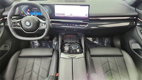 2026 BMW 5 Series 530i