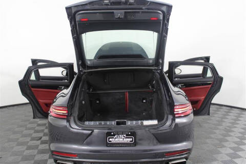2018 Porsche Panamera