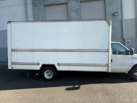 2015 Ford E-Series E-350 SD