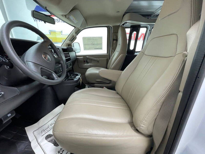 2026 GMC Savana 2500