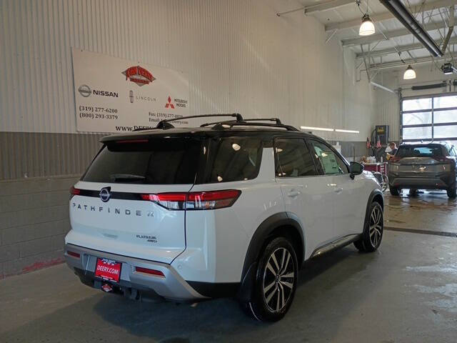 2025 Nissan Pathfinder Platinum