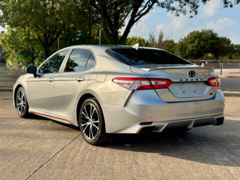2020 Toyota Camry SE
