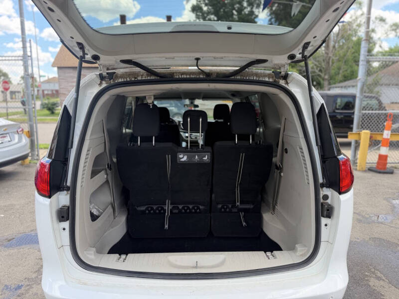2018 Chrysler Pacifica LX