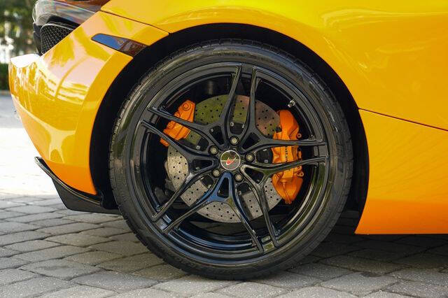 2020 McLaren 720S Spider Luxury