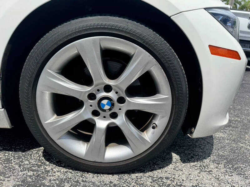 2015 BMW 3 Series 320i