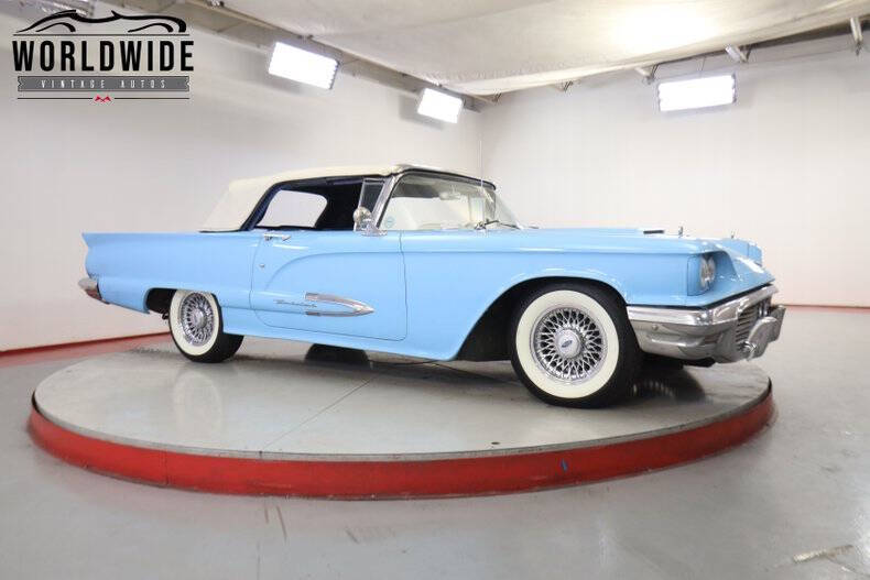 1959 Ford Thunderbird