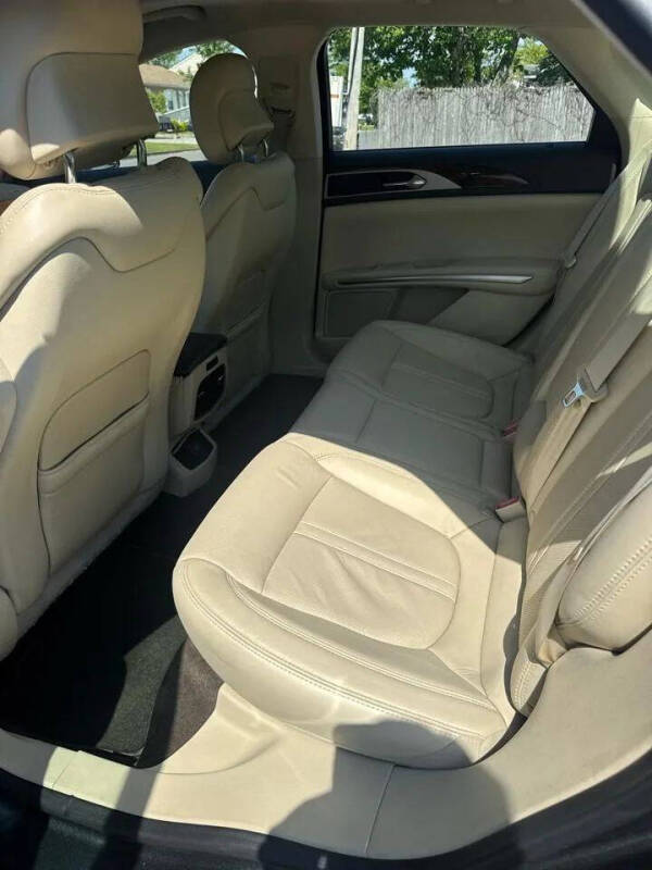 2015 Lincoln MKZ