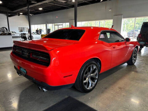 2017 Dodge Challenger SXT