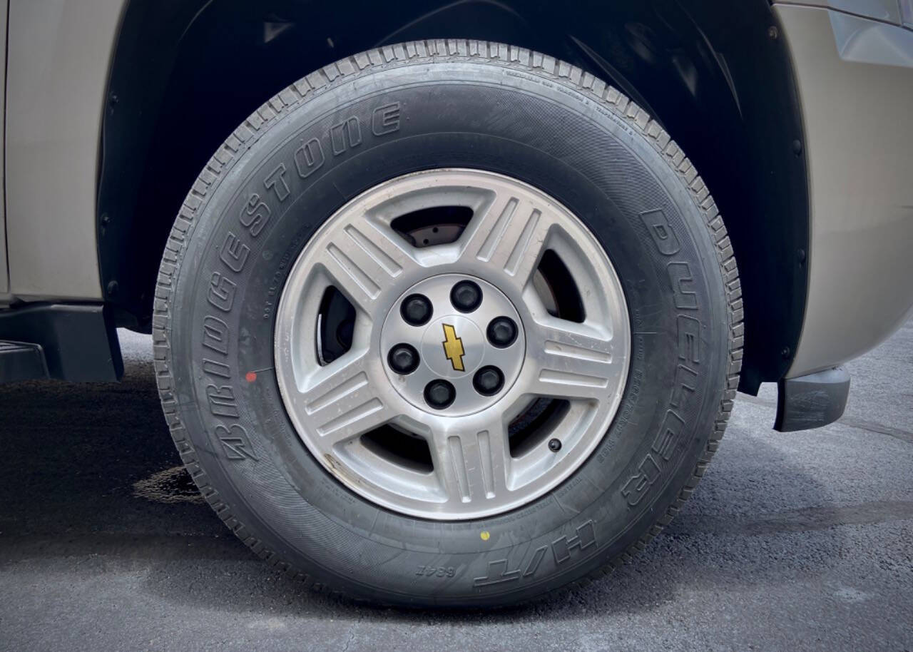 2008 Chevrolet Suburban 46