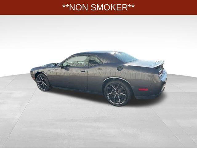 2022 Dodge Challenger SXT