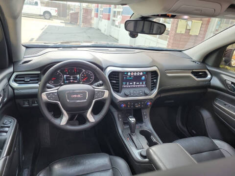 2017 GMC Acadia SLT-2