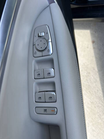 2025 Genesis G70
