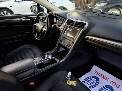 2018 Ford Fusion Energi SE Luxury